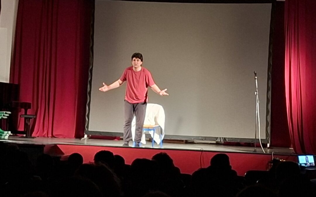 Monodrama “Pazi, ide debeli”